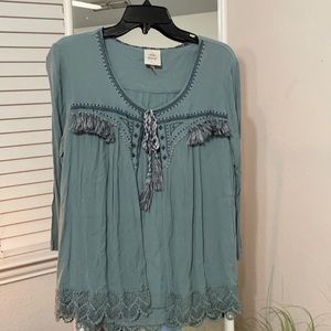 Women’s tie shirt!